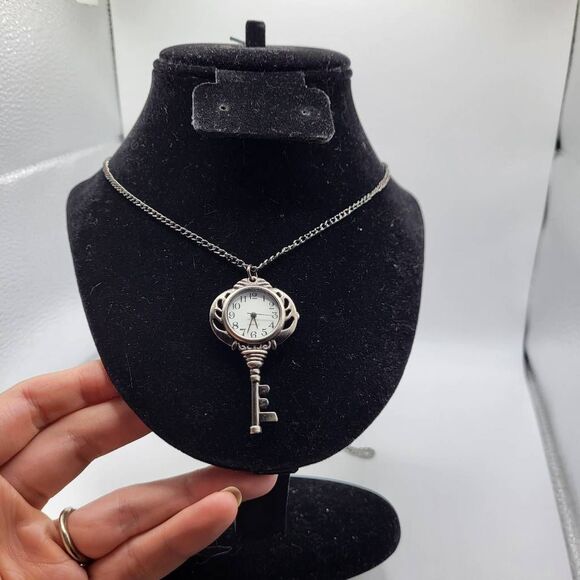 Steampunk Key Shaped Watch Pendant Necklace - Picture 3 of 3